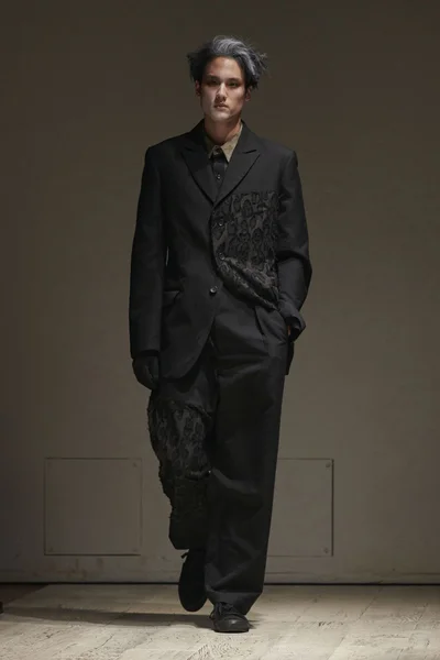 Look 8